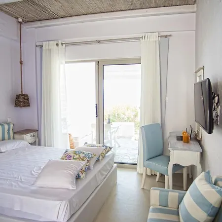 Artemis Seafront Apartments Petres  Room photo