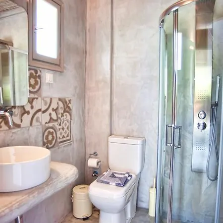 Artemis Seafront Apartments Petres  Room photo